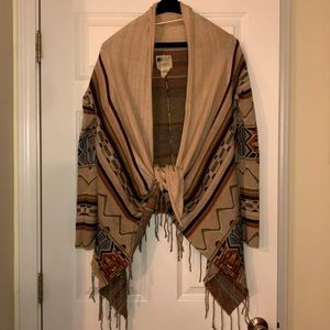 Billabong tribal sweater
